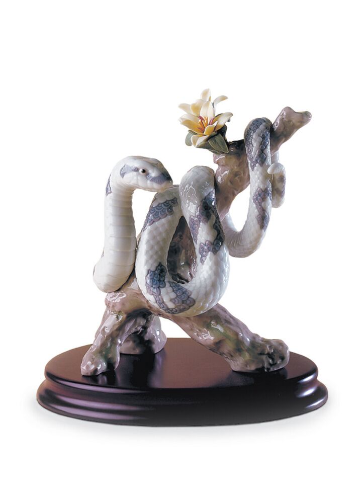 The Snake Figurine in Lladró