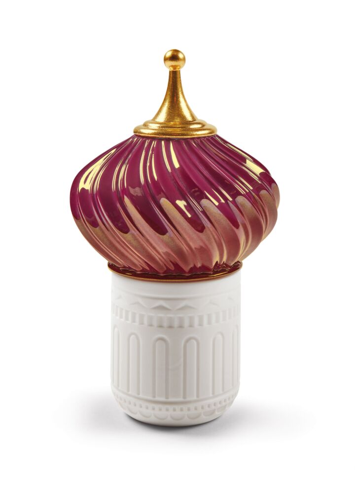 Candy Spire Candle 1001 Lights. Night approaches Scent in Lladró
