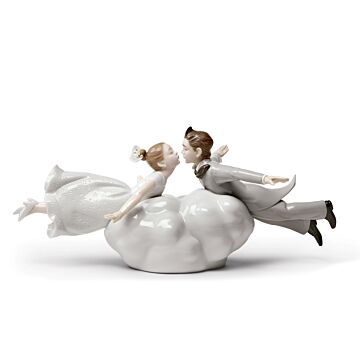 Wedding in the air Couple Figurine in Lladró