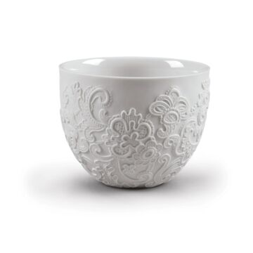 Lace cup in Lladró