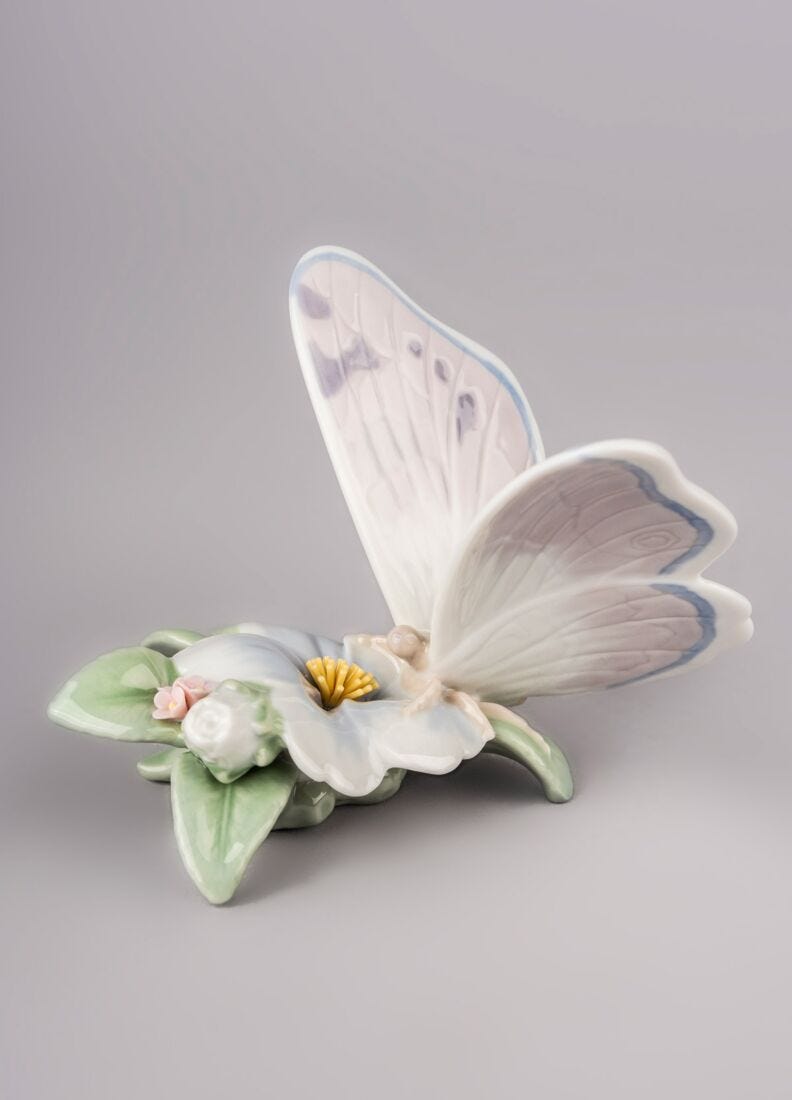 Figura Mariposa de abril, 2 de 5