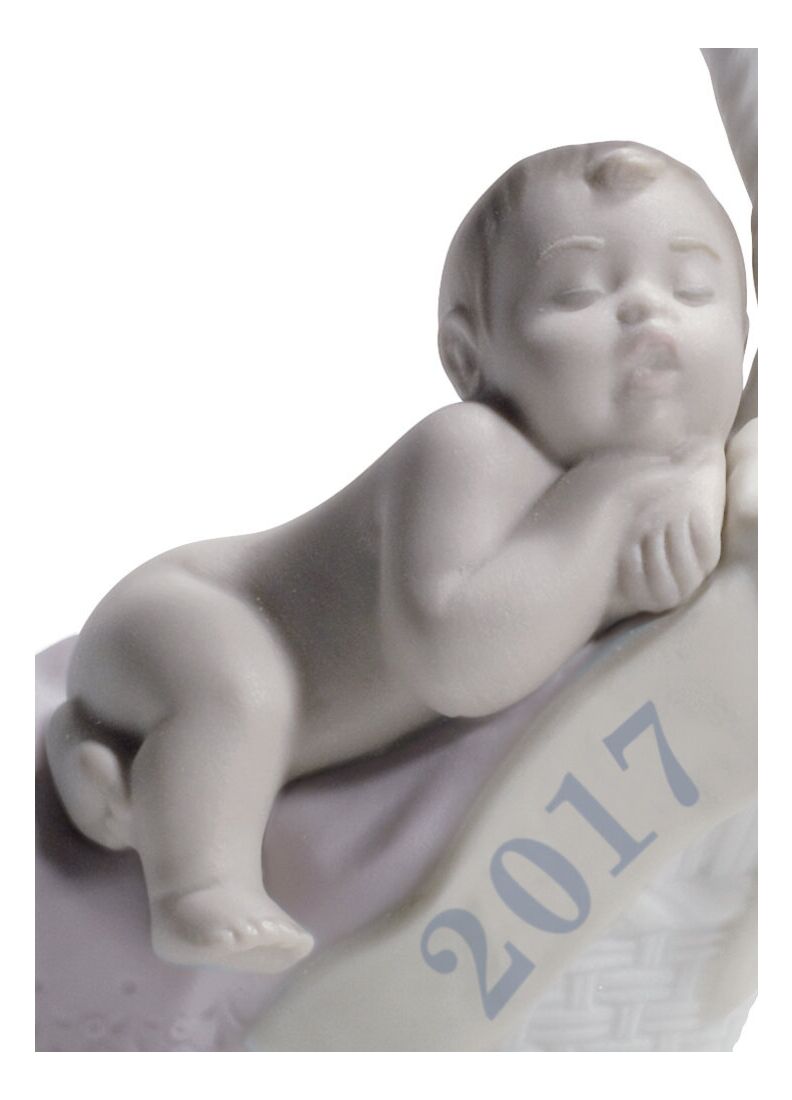 Born in 2017 Girl Figurine. Fair Skin, 1 sur 2