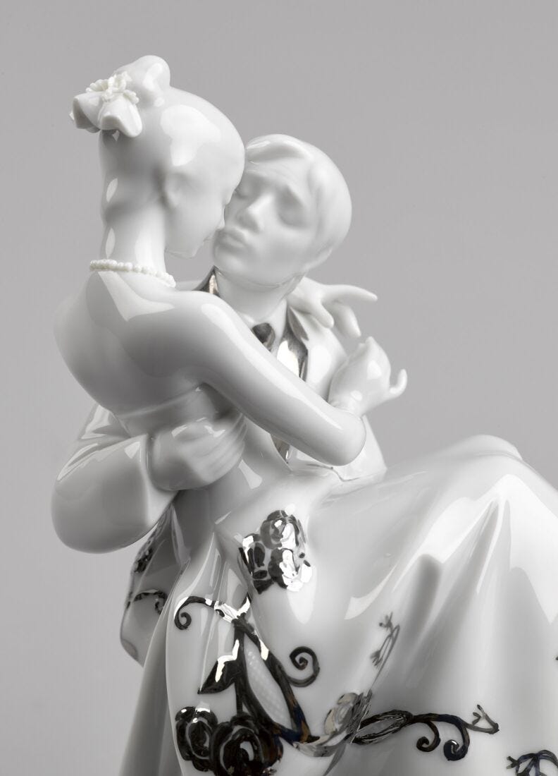 The Happiest Day Couple. Figurine. Silver luster, 4 of 6