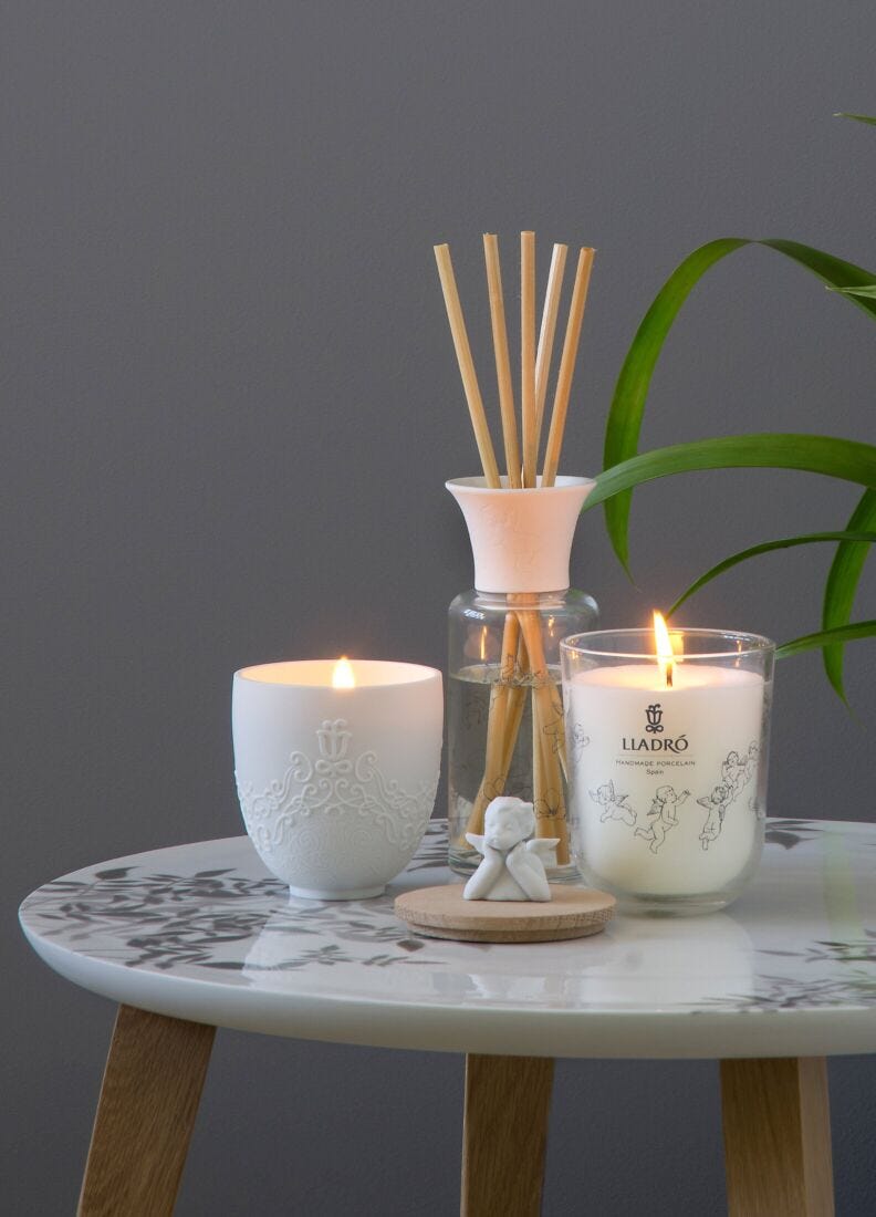 Missing You Candle. Night Approaches Scent in Lladró