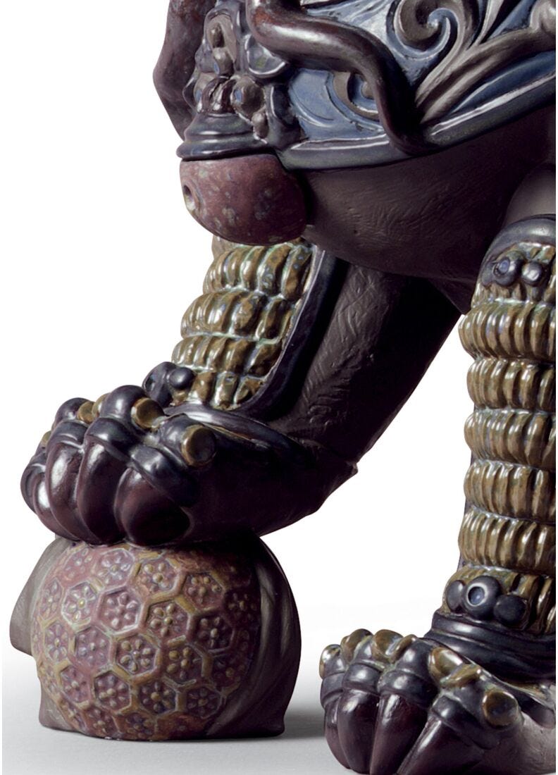 Oriental Lion Sculpture. Black, 1 of 5