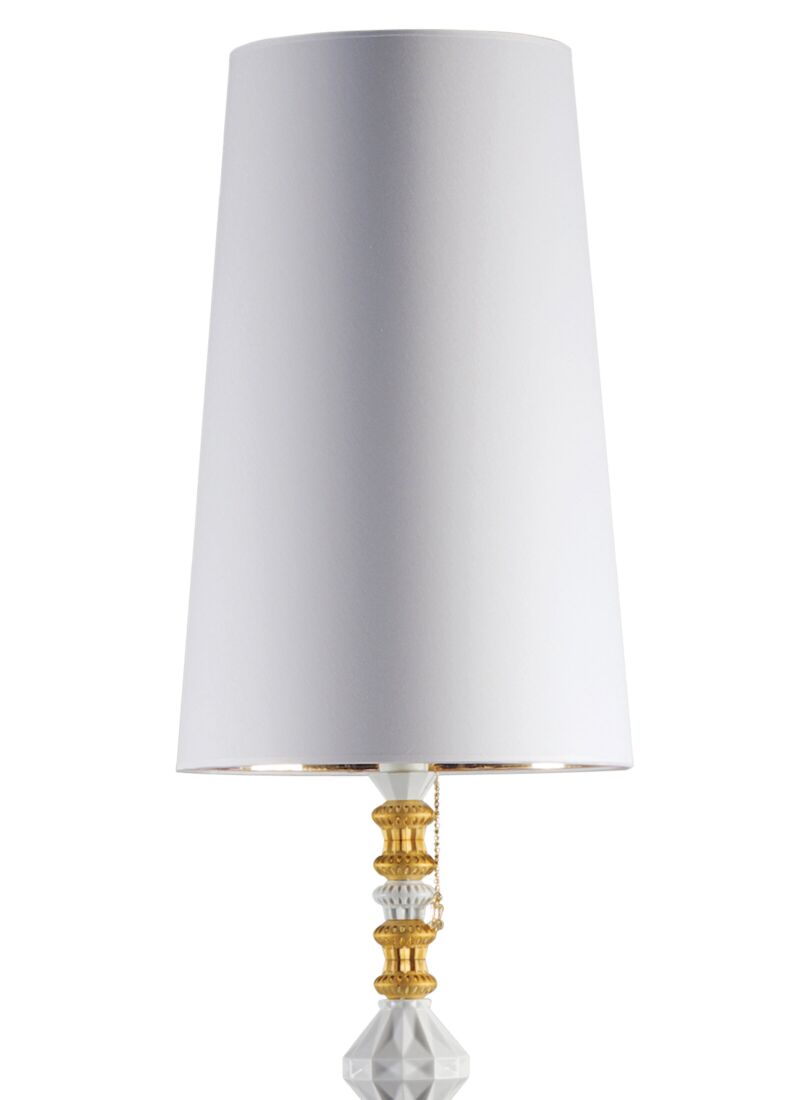 Lámpara de pie I Belle de Nuit. Lustre oro (US), 1 de 5