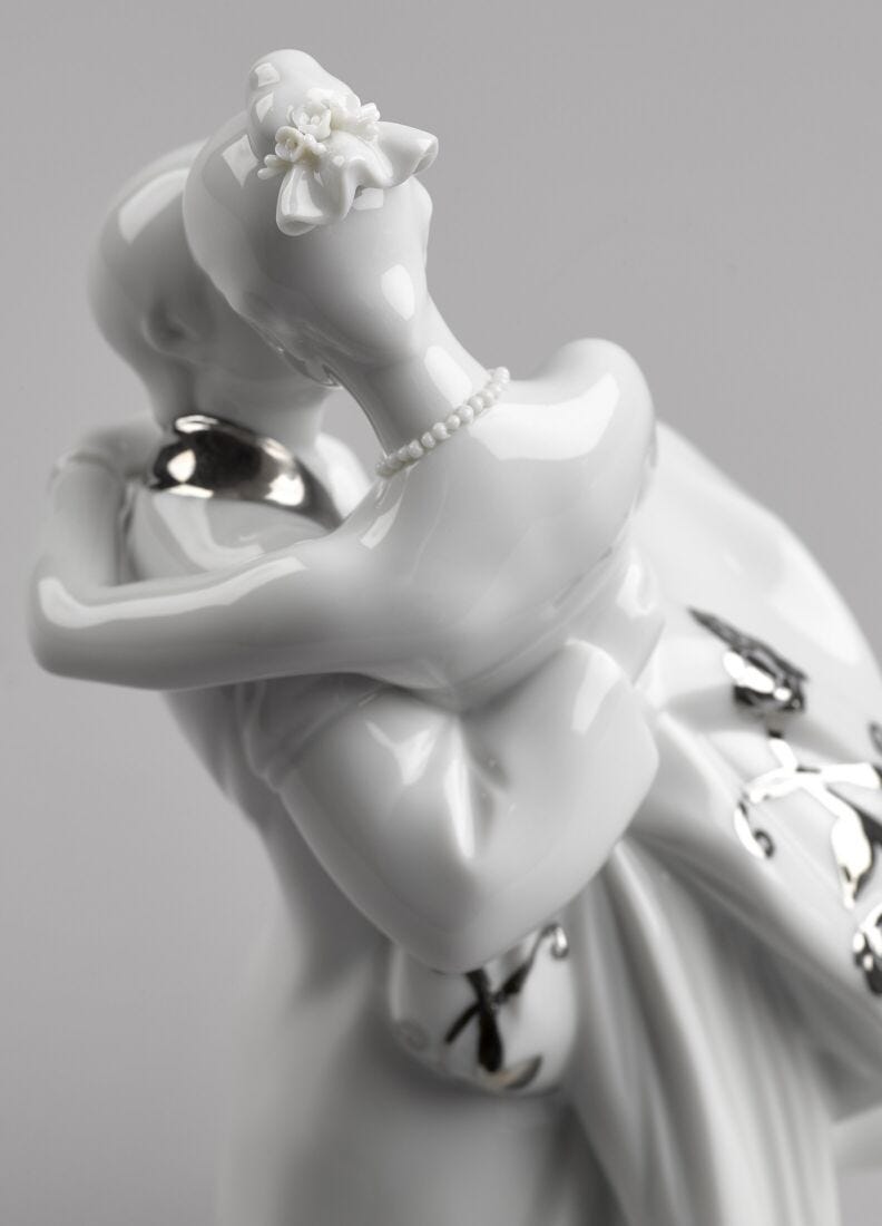 The Happiest Day Couple. Figurine. Silver luster, 5 of 6