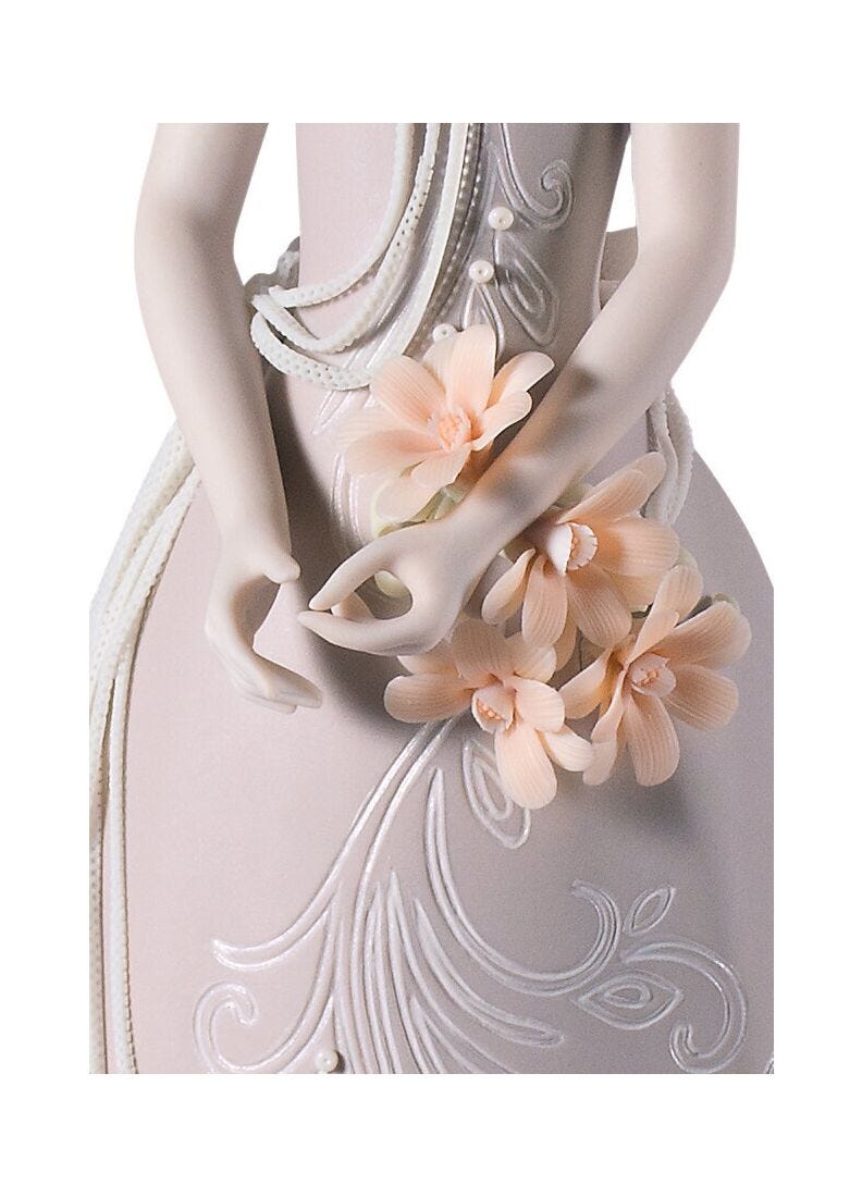 Haute Allure Exclusive Model Woman Figurine. Limited Edition, 5 of 5