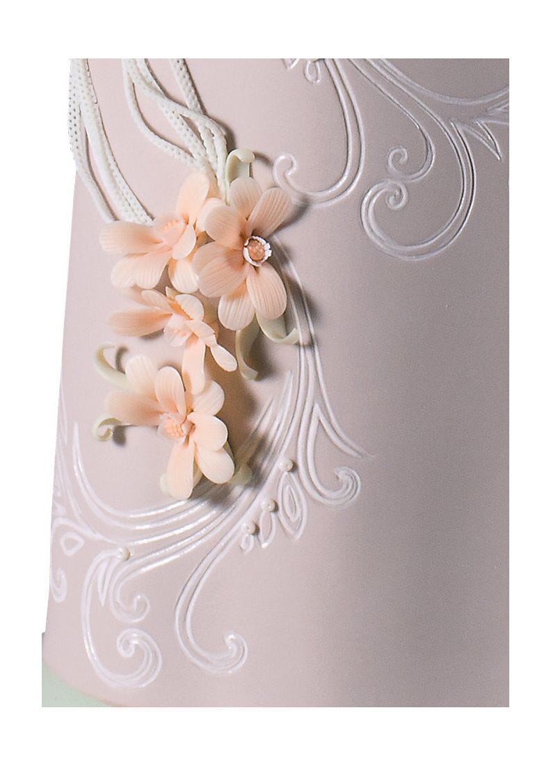 Haute Allure Exclusive Model Woman Figurine. Limited Edition, 4 of 5