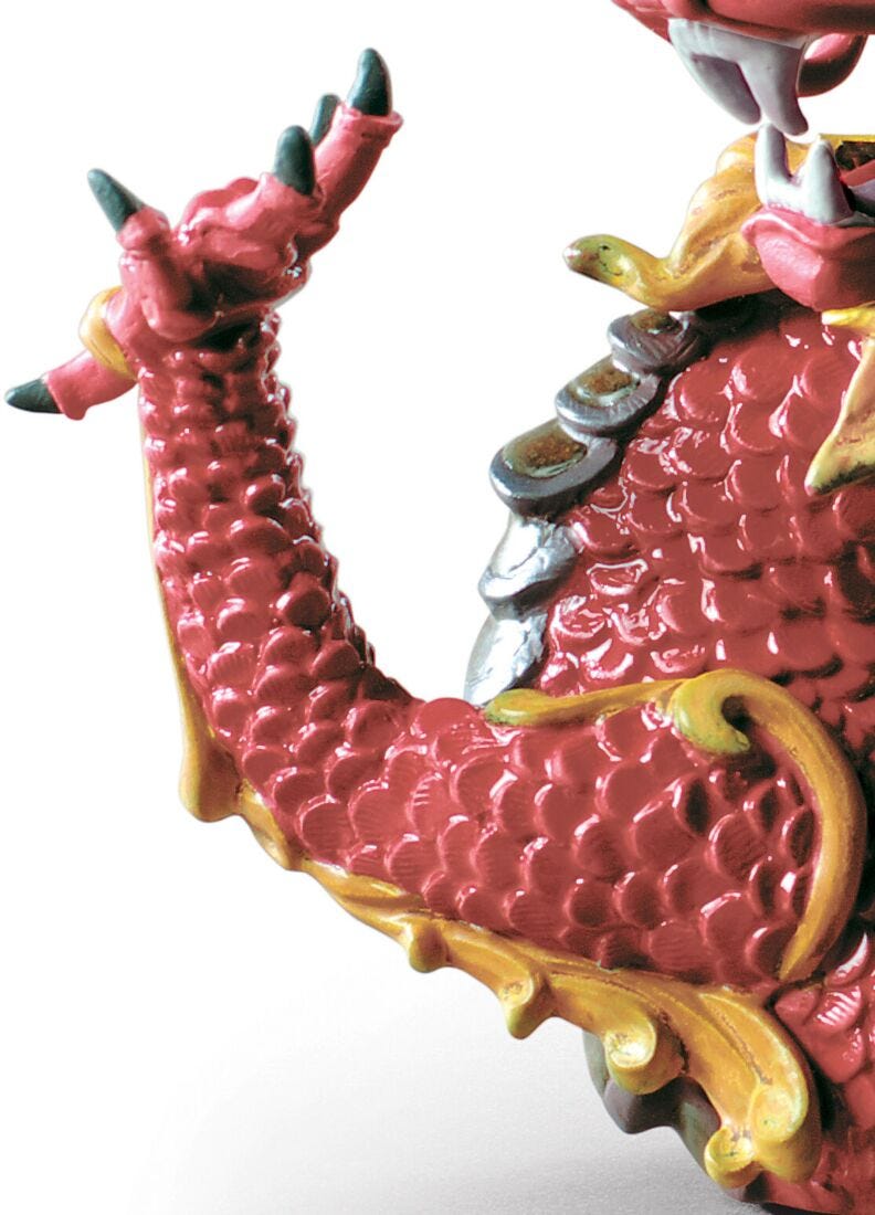 Escultura Dragón solemne, 5 de 6