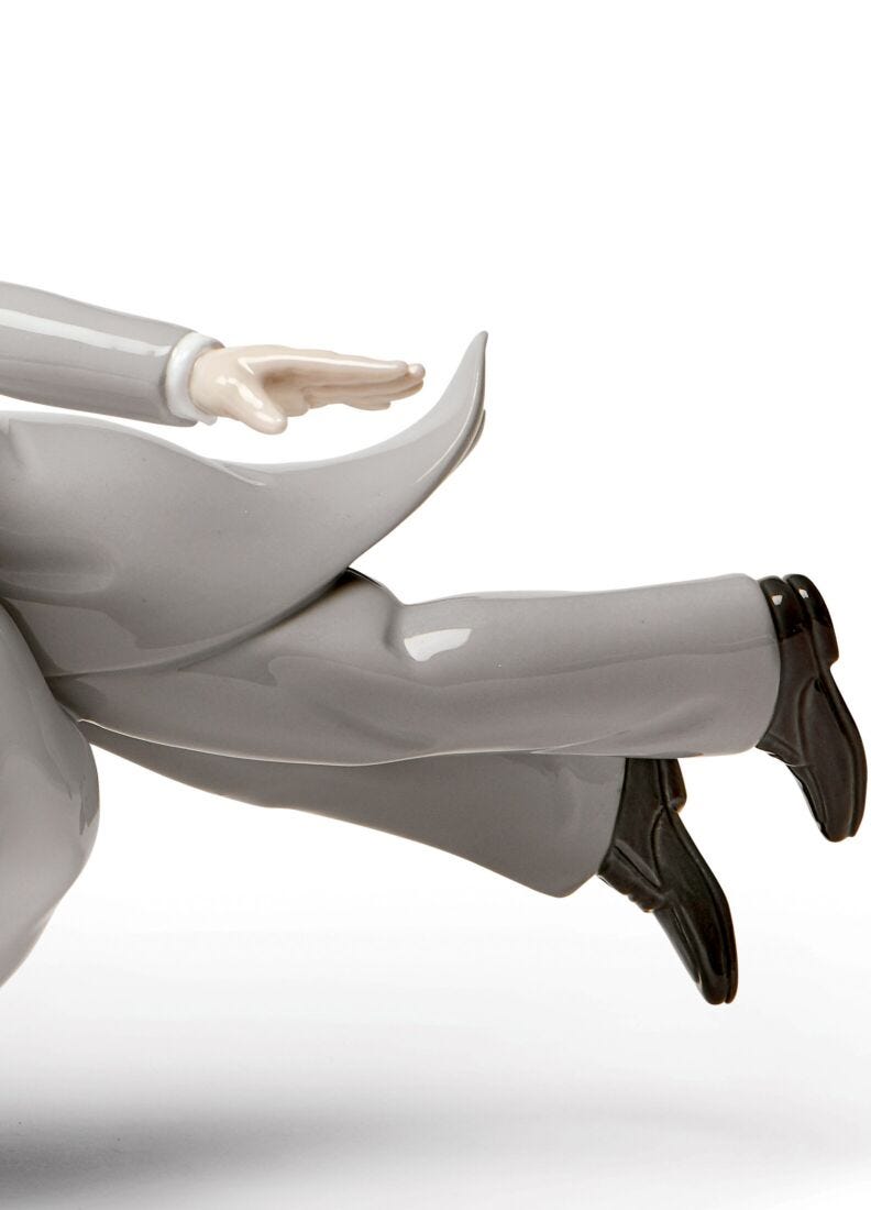 Wedding in the air Couple Figurine, 4 of 6