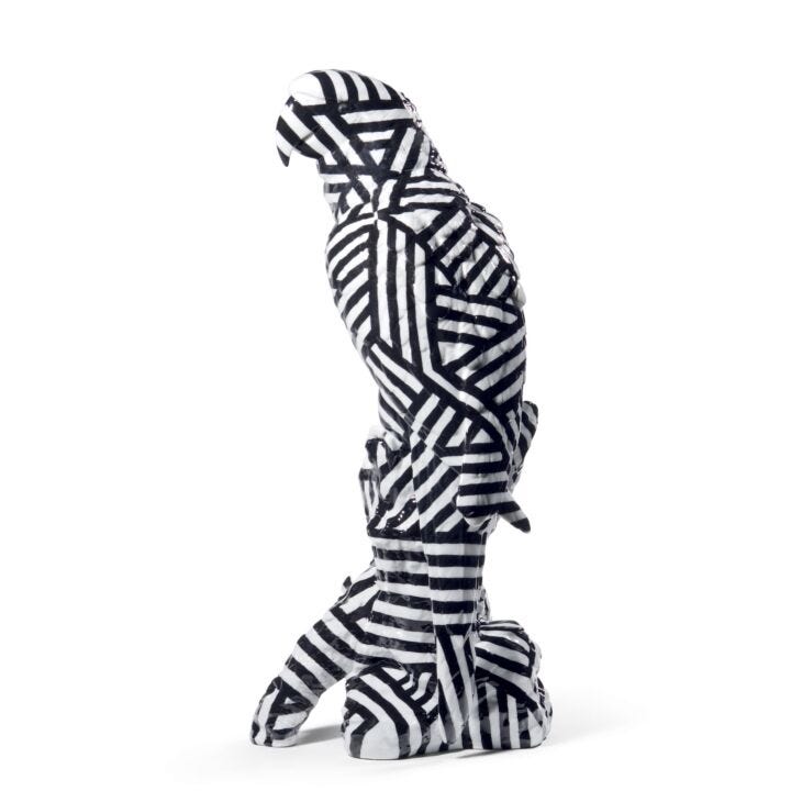 Dazzle Macaw Bird Sculpture. Limited Edition in Lladró