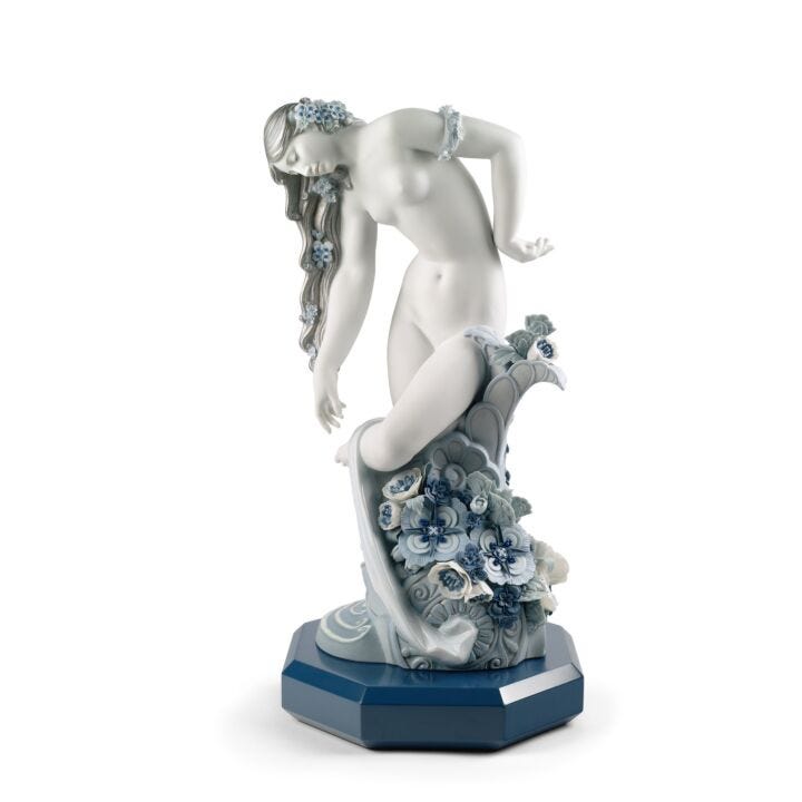 Pure Beauty Woman Sculpture. Limited Edition in Lladró