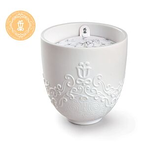 Volutes Candle. Gardens of Valencia Scent