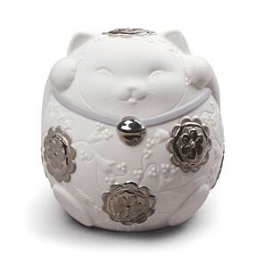 Maneki Neko II Figurine. Silver Lustre