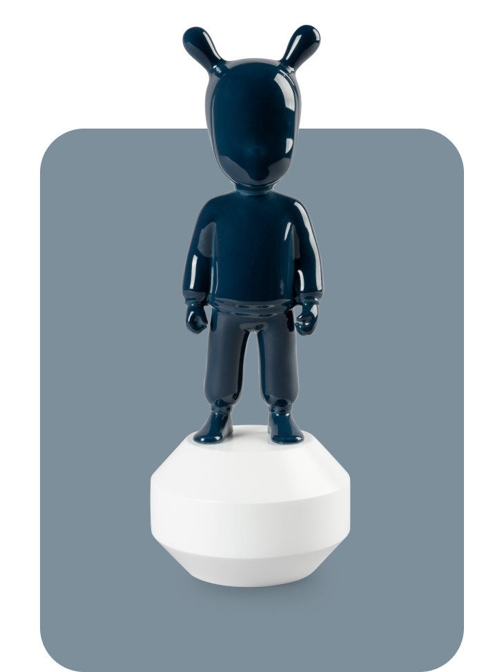 The Dark Blue Guest escultura